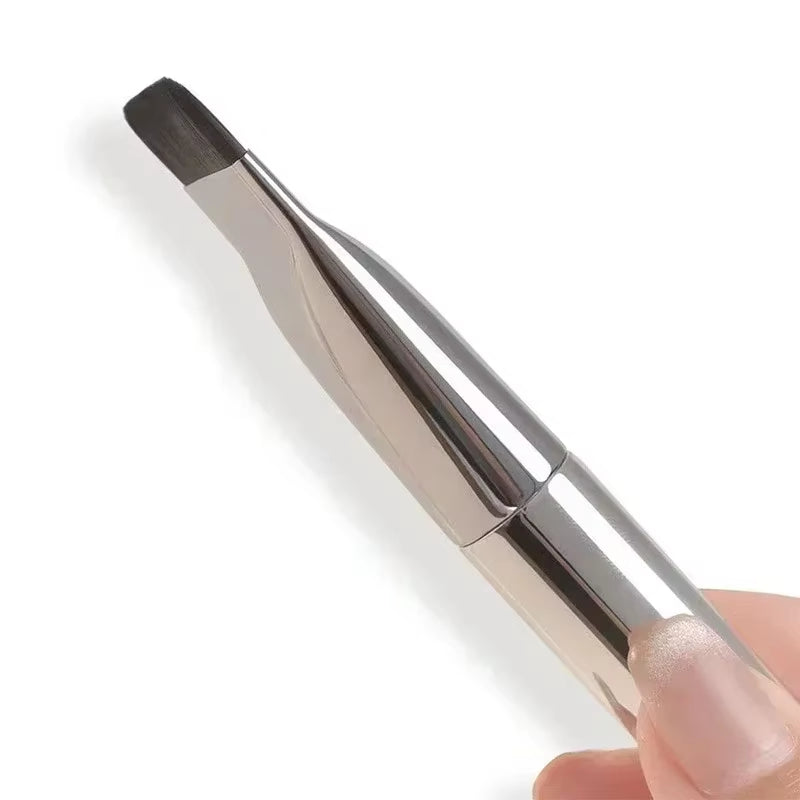 Ultra-Thin Foundation Contour Brush
