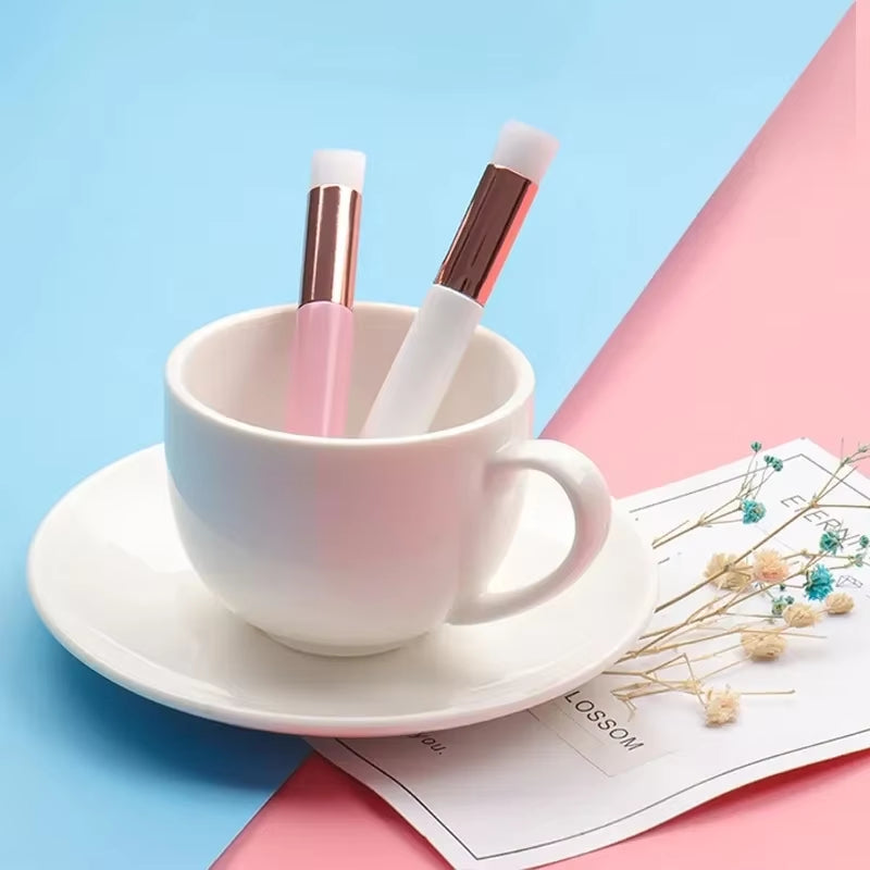 Eyelash Cleaning Brush 